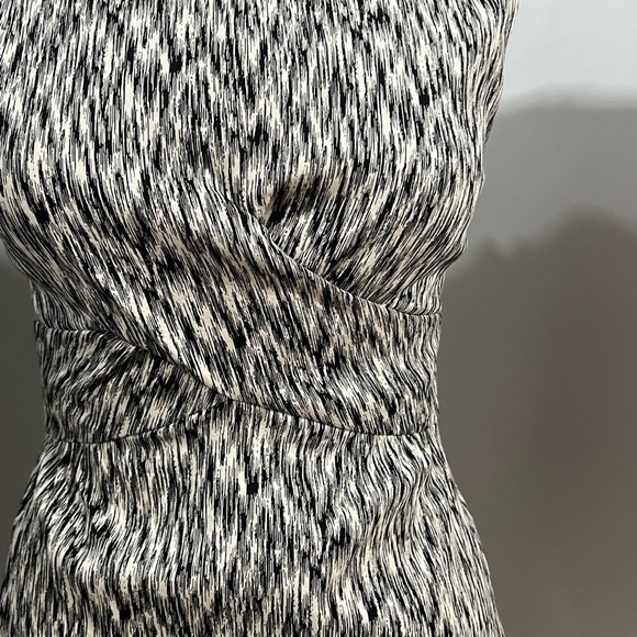 WHIT lib Sheath Dress Cocktail Black White Size 2 Sleeveless Career - Picture 13 of 14